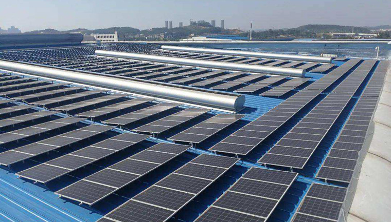 光伏支架國家標準,一個光伏板要多少個支架