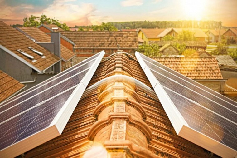 光伏太陽能采集器數據大幅度升降是什么原因,光伏發電在并網按表時還要按采集器嗎