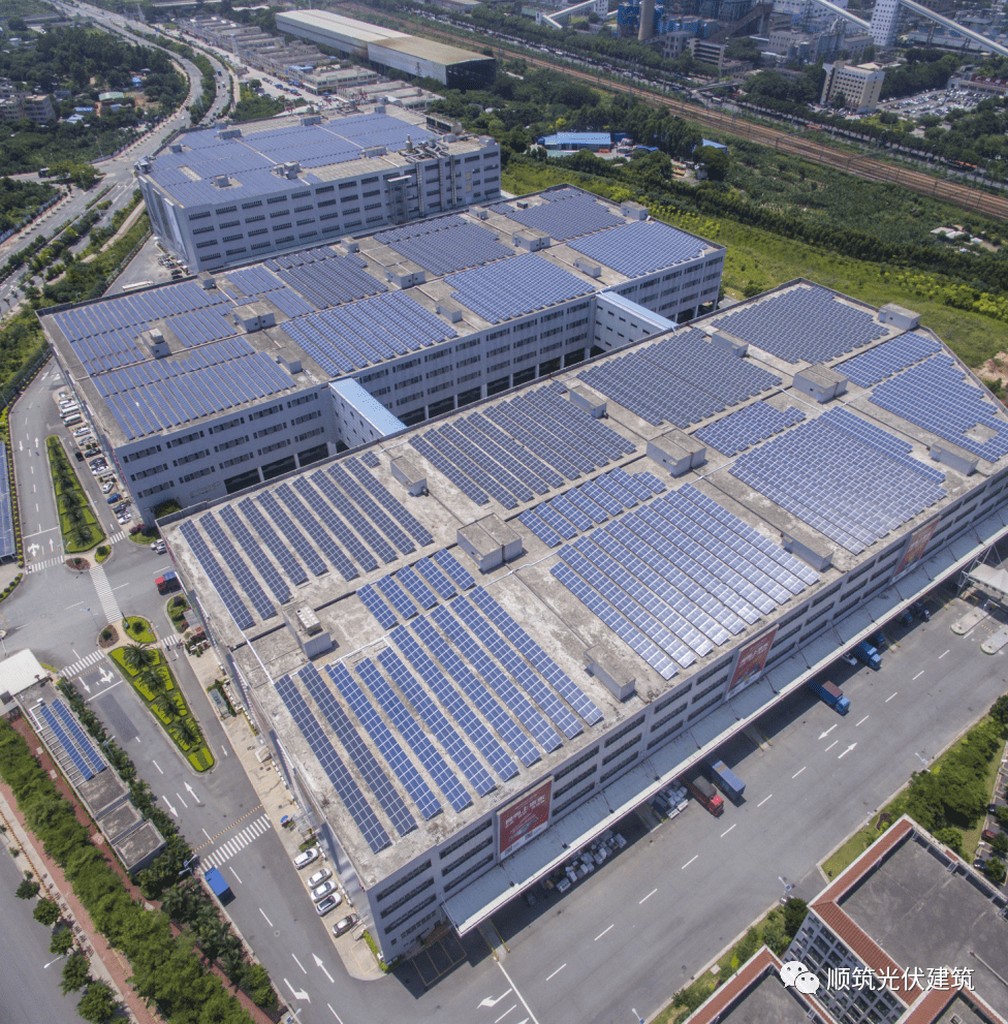 商業(yè)建筑安裝分布式光伏發(fā)電應(yīng)注意哪些問(wèn)題 商業(yè)建筑安裝分布式光伏發(fā)電應(yīng)注意哪些問(wèn)題